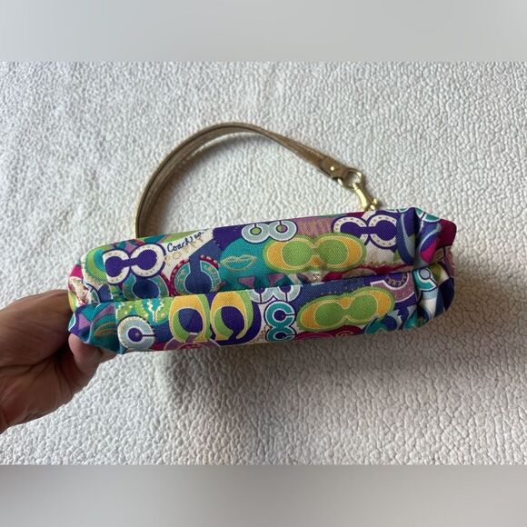 COACH POPPY LIMITED EDITION GRAFFITI SHOULDER BAG - Picture 7 of 11